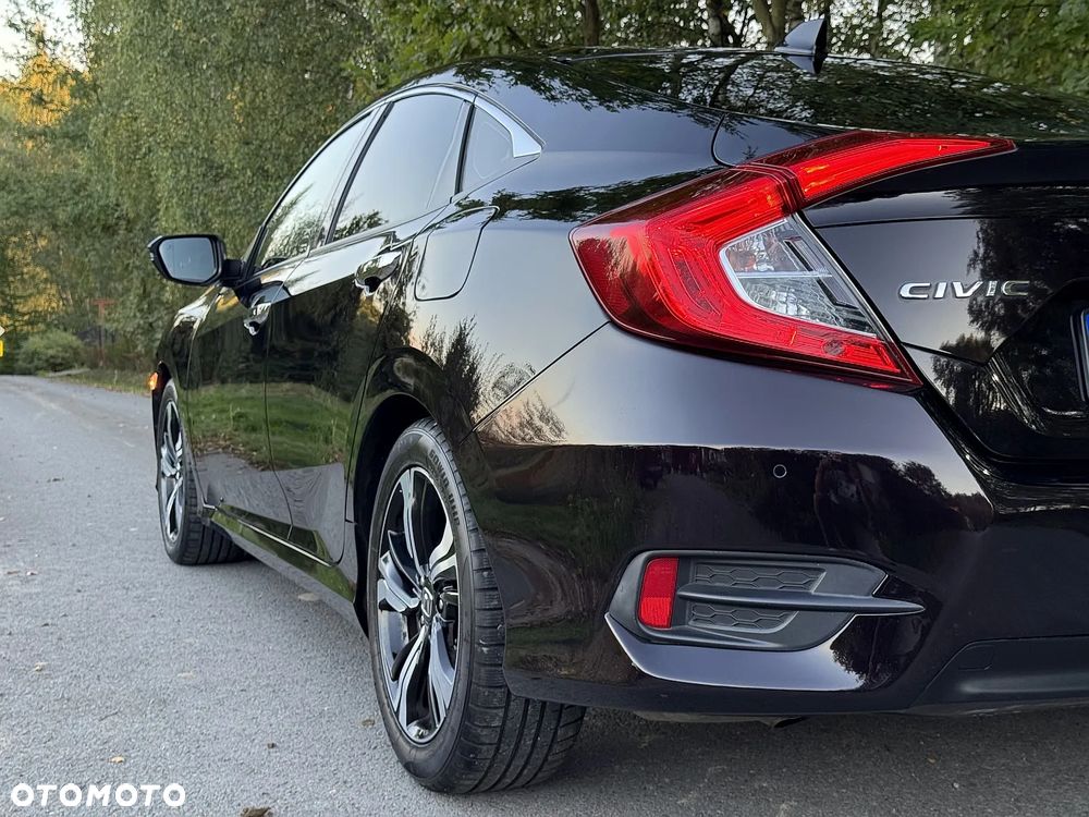 Honda Civic 1.5 i-VTEC Turbo Executive - 10