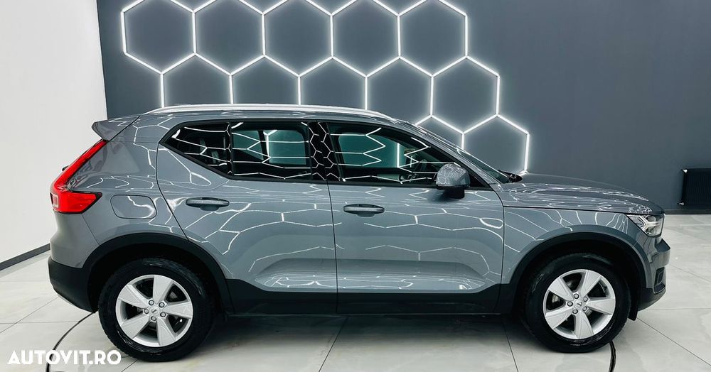 Volvo XC 40 T3 Momentum - 36