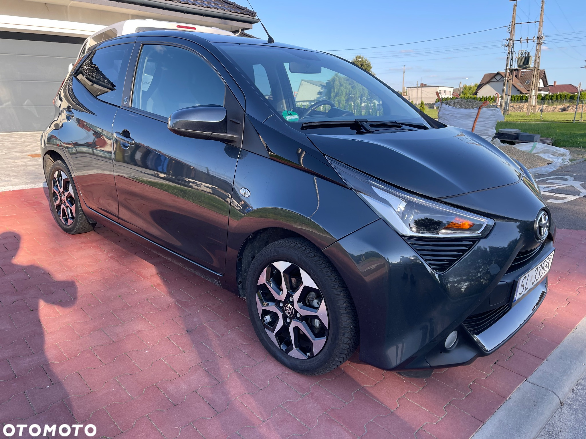 Toyota Aygo x.shift x-play connect - 8
