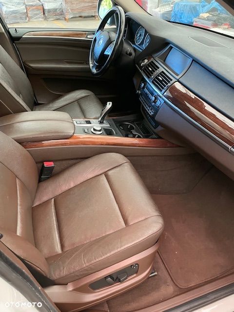 BMW X5 3.0si xDrive - 15