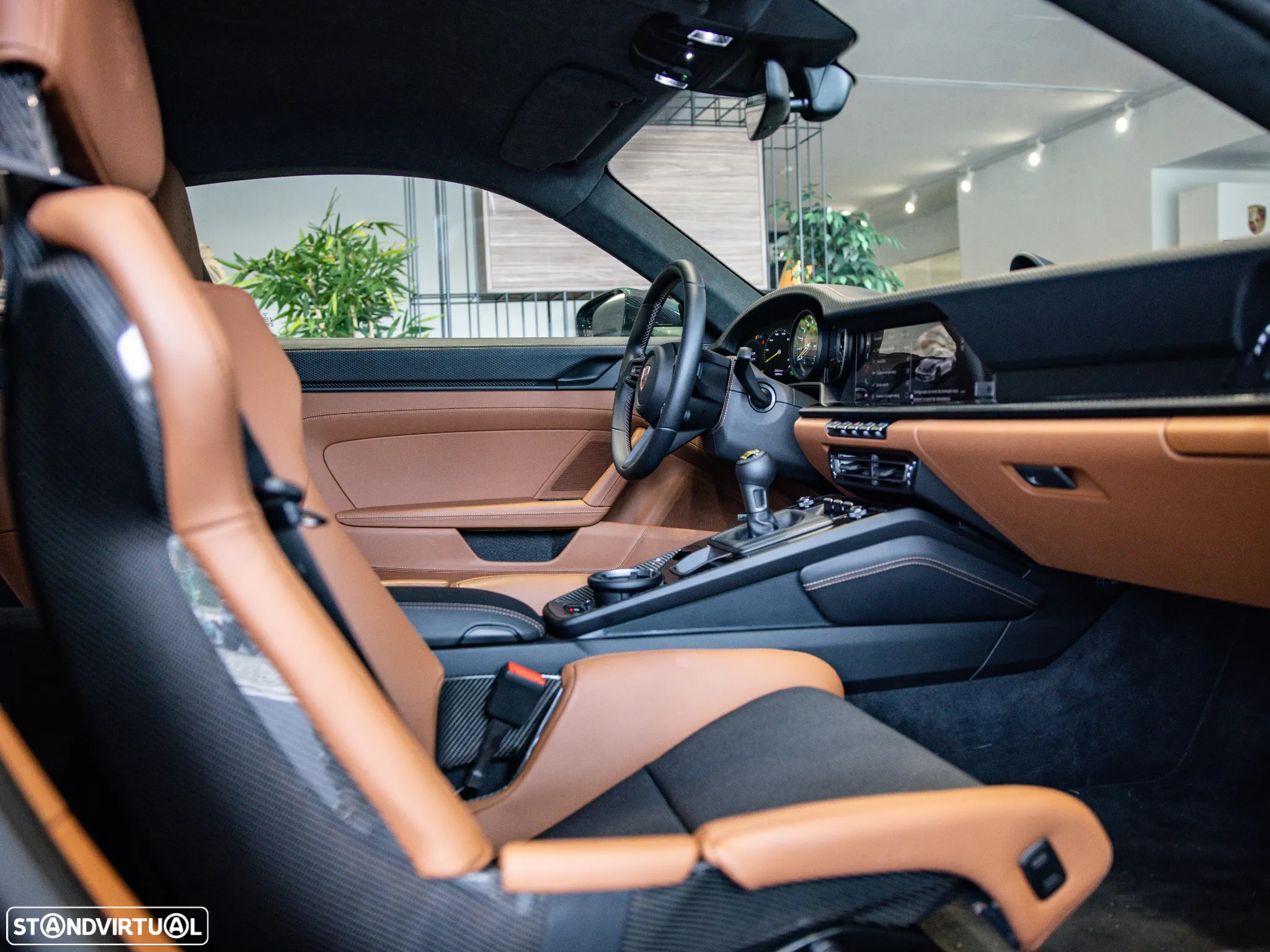 Porsche 911 (992) GT3 Touring Package - 36