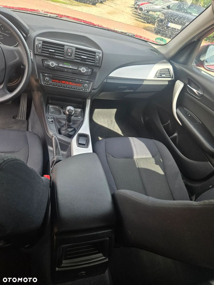 BMW Seria 1 118i - 22