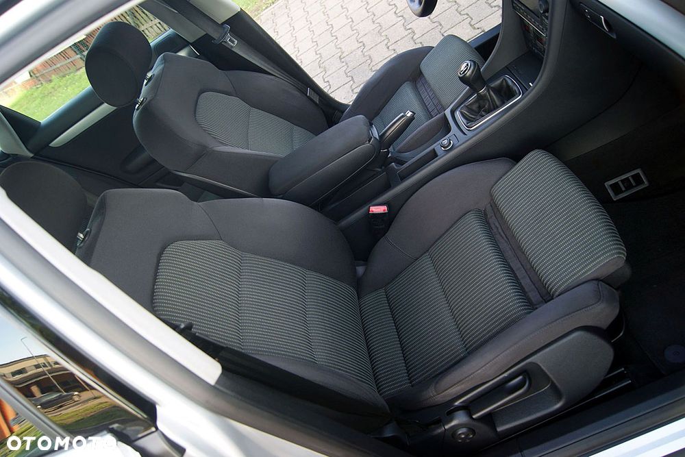 Audi A4 Limousine - 35