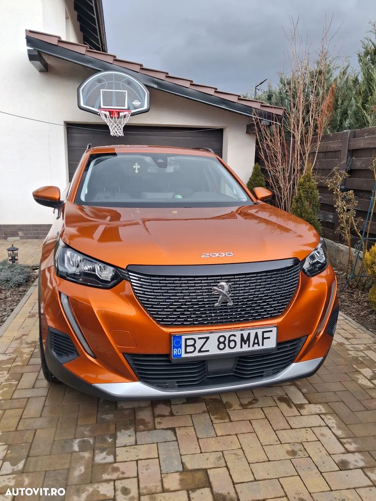 Peugeot 2008 1.2 L PureTech STT EAT8 Allure - 1