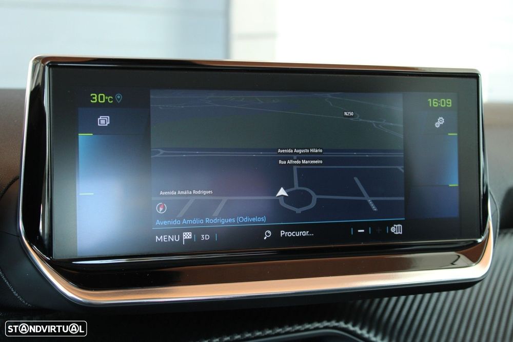 Peugeot e-2008 Allure - 34