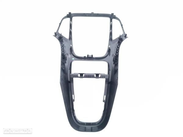 Moldura / Estrutura Consola Central / Rádio Opel Astra J Sports Tourer - 2