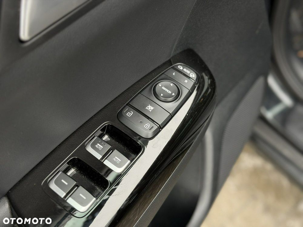 Kia Sportage 1.6 CRDI Black Edition 2WD - 20