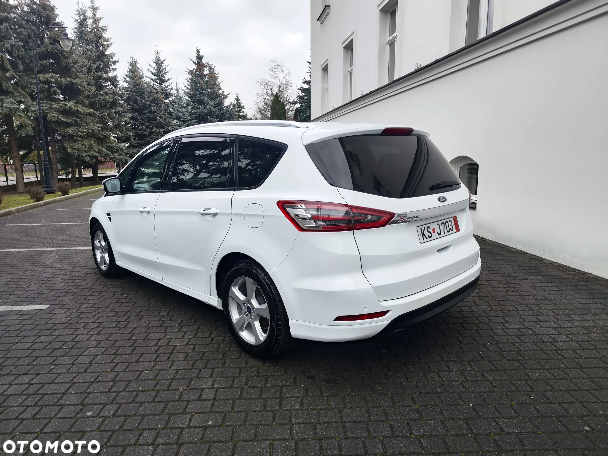 Ford S-Max 2.0 TDCi Trend - 13
