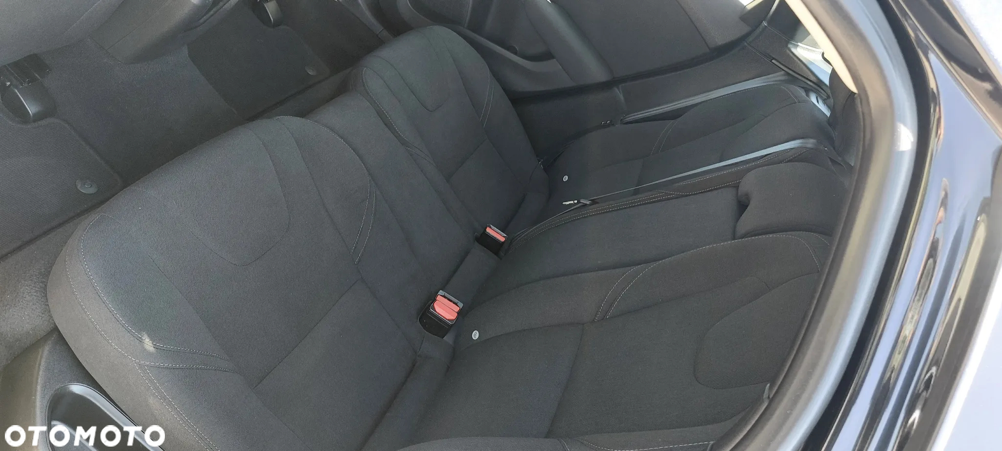 Volvo V40 D2 Kinetic - 23