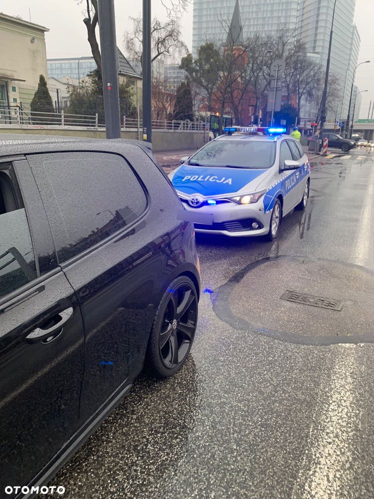 Volkswagen Golf 2.0 TSI GTI - 12
