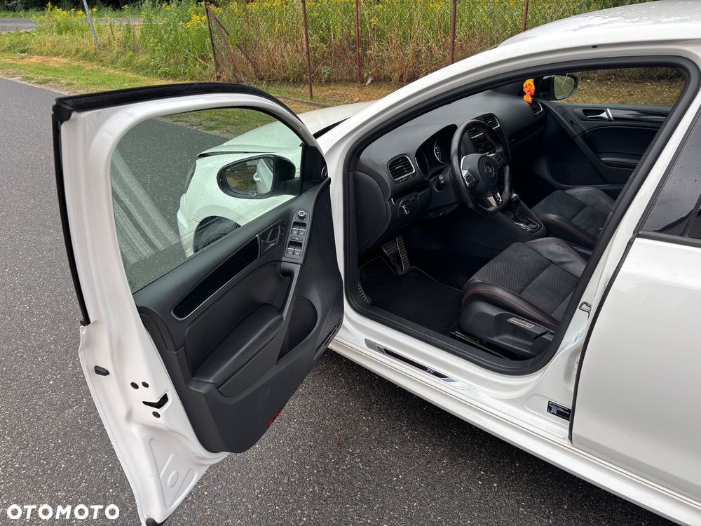 Volkswagen Golf 2.0 TSI GTI 35 DSG - 33
