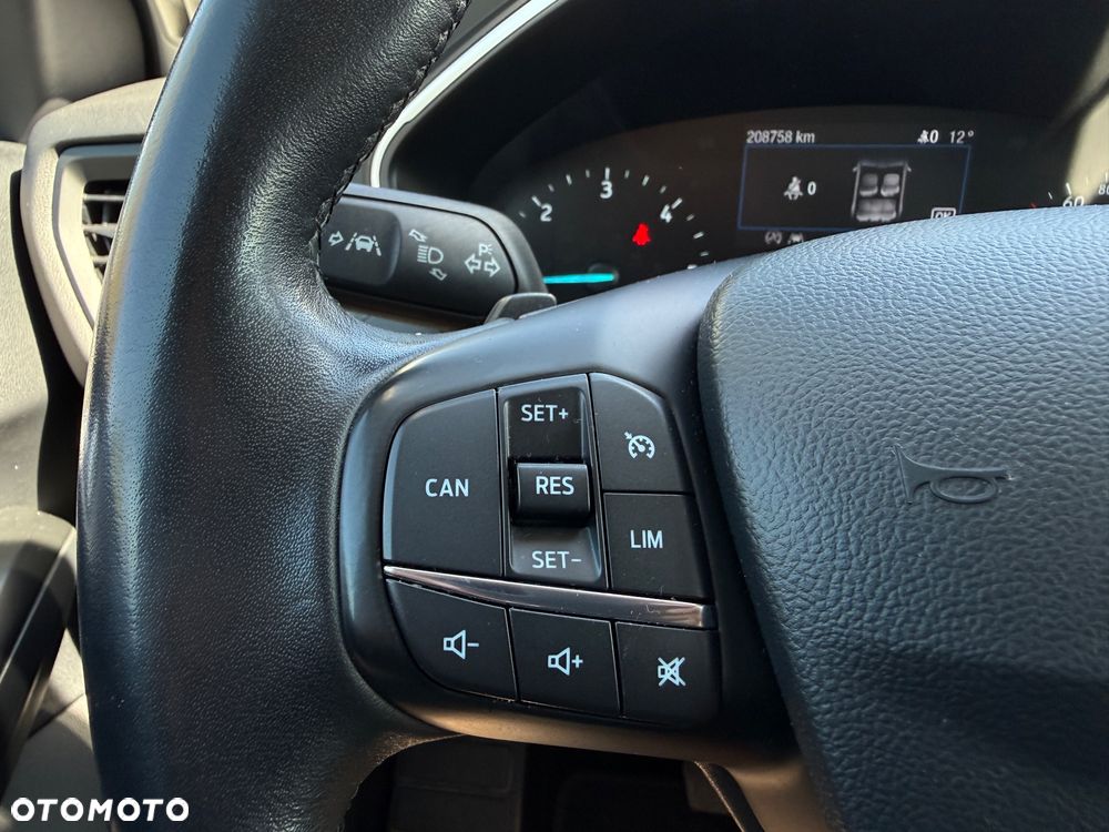 Ford Focus - 12