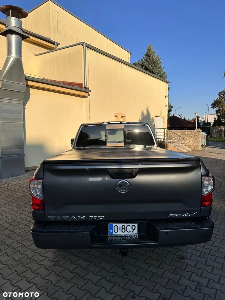 Nissan Titan 5.6 V8 LE Crew Cab - 7