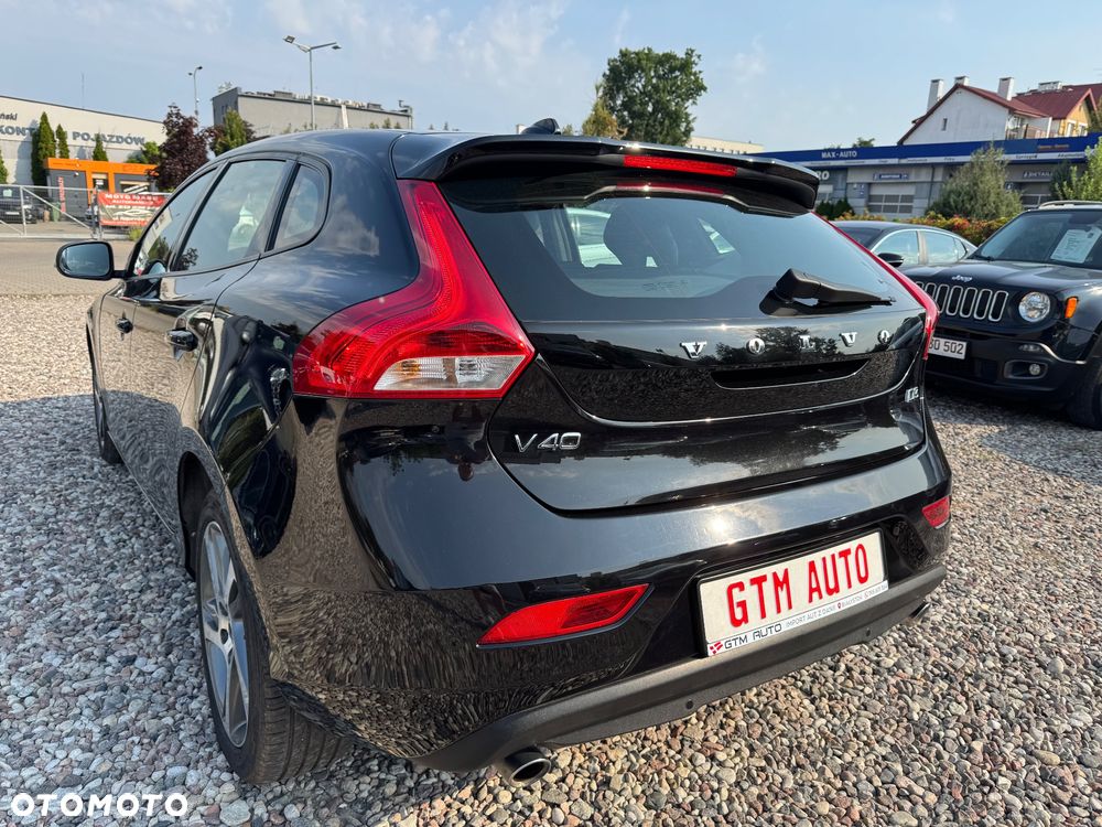 Volvo V40 D3 Drive-E Momentum - 9