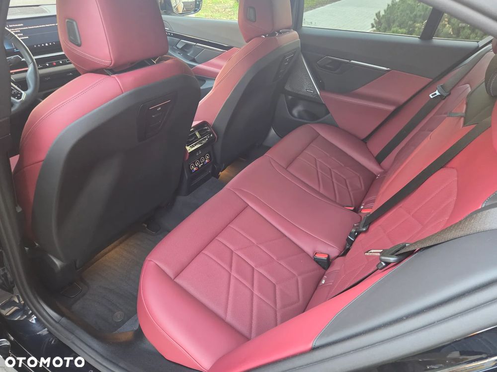 BMW Seria 5 520d xDrive mHEV M Sport - 14