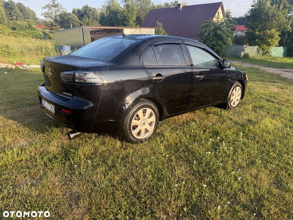 Mitsubishi Lancer - 2