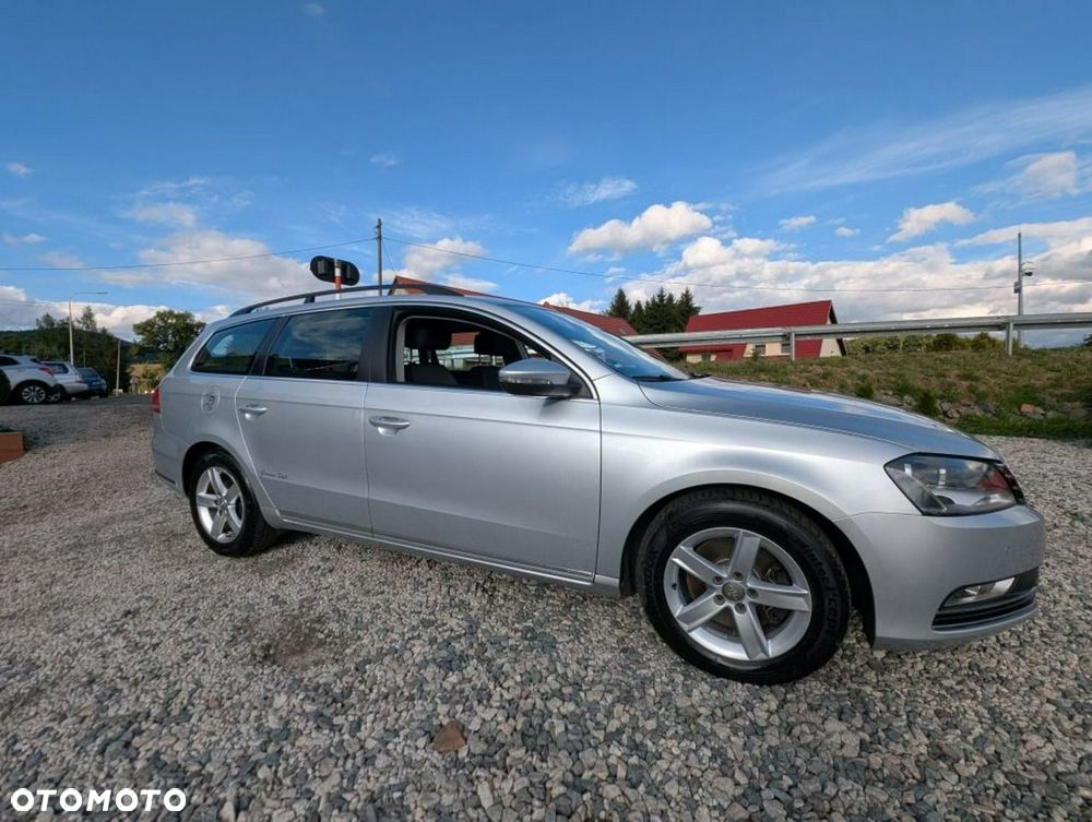 Volkswagen Passat - 4