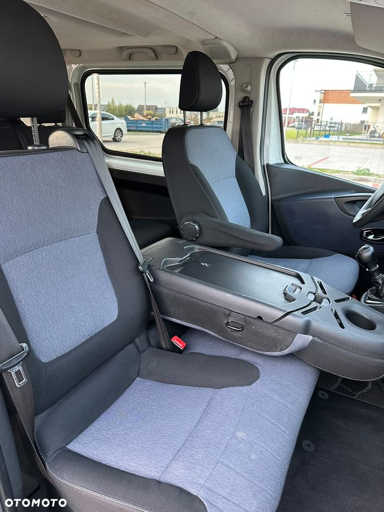 Opel Vivaro - 11