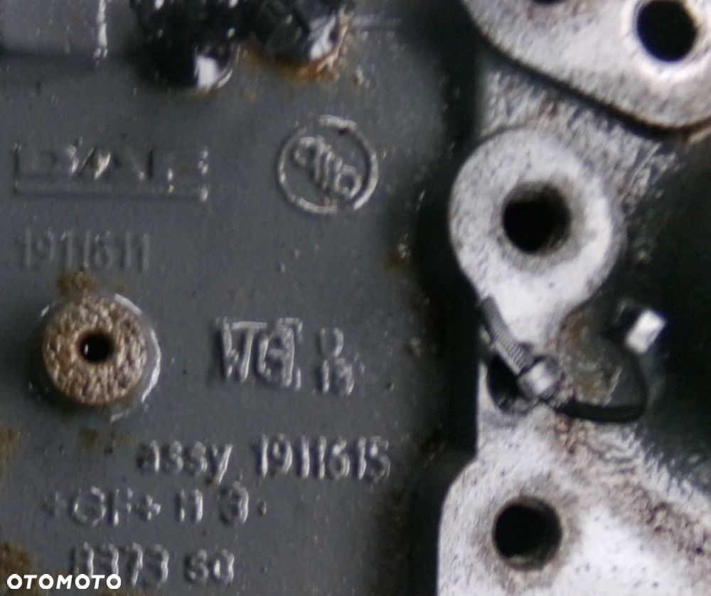 WSPORNIK RAMY STREFA ZGNIOTU DAF XF 106 PRAWA i LEWA  1911610  1911611 - 5