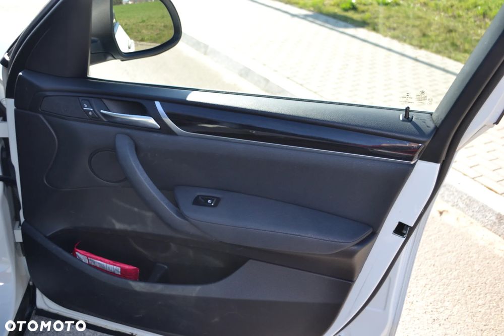 BMW X3 xDrive28i xLine - 18