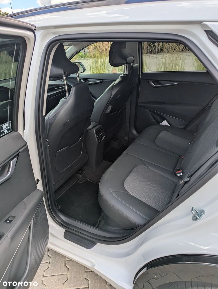 Kia Niro 1.6 GDI Hybrid L - 27