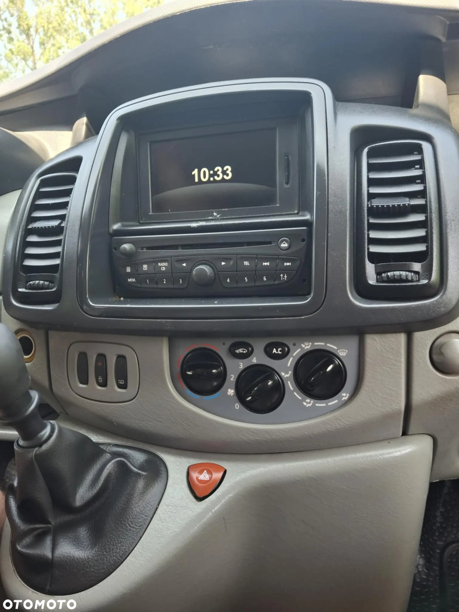 Renault TRAFIC - 11