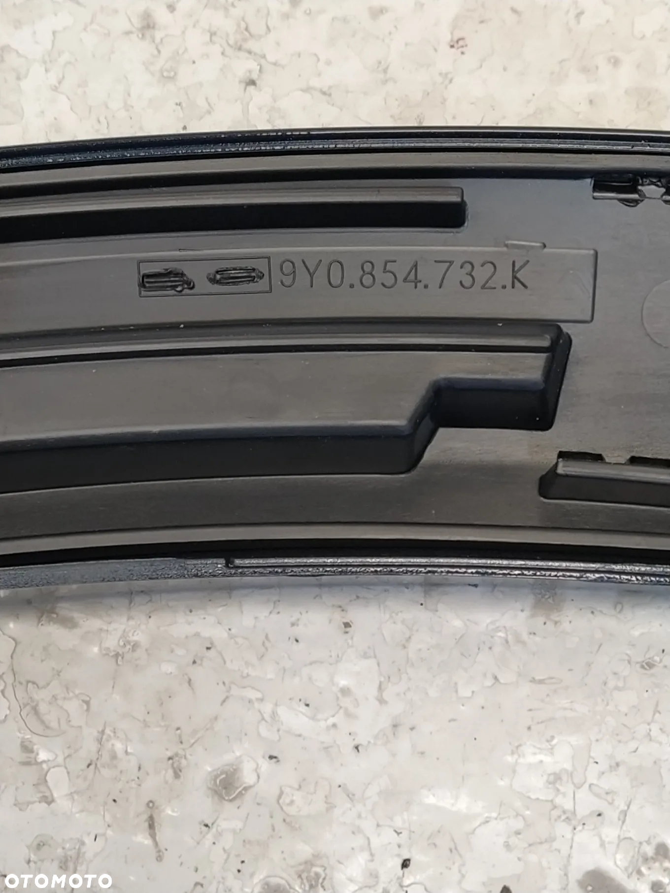 PORSCHE CAYENNE 9YA 17 - NAKŁADKA LISTWA BŁOTNIKA PRAWA TYŁ TYLNA - 9