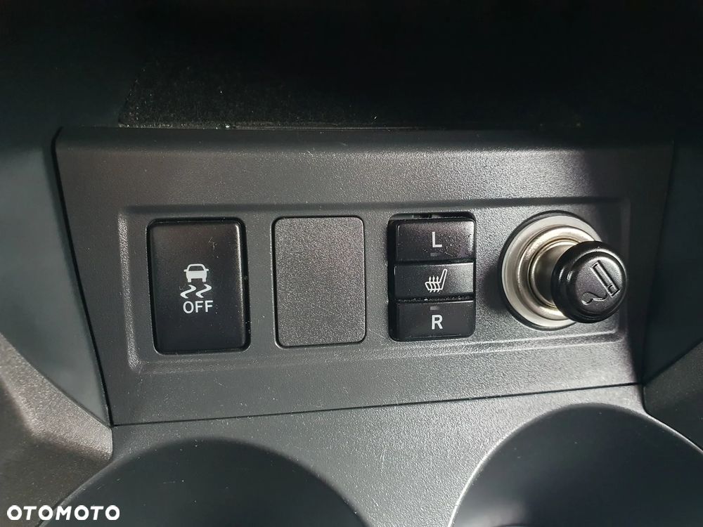 Toyota RAV4 2.0 VVT-i Sol - 19