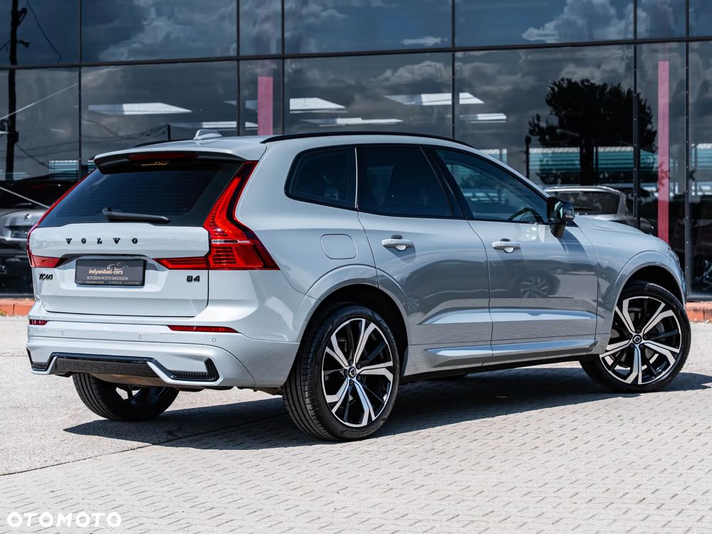 Volvo XC 60 B4 B Plus Dark - 13
