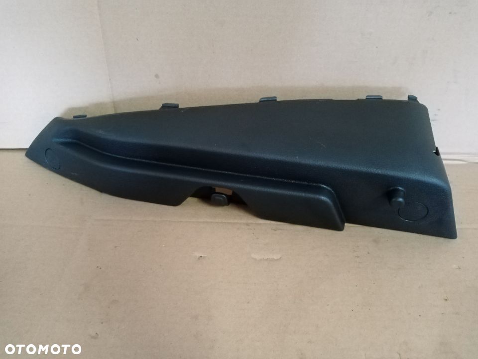 Osłona mocowanie półki rolety lewy tył Hyundai i30 2017R III 85910-G4000 - 1