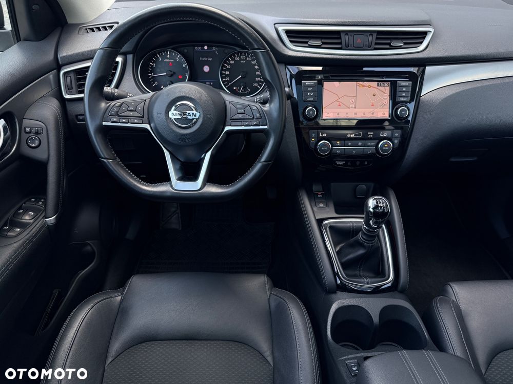 Nissan Qashqai 1.3 DIG-T Tekna - 16