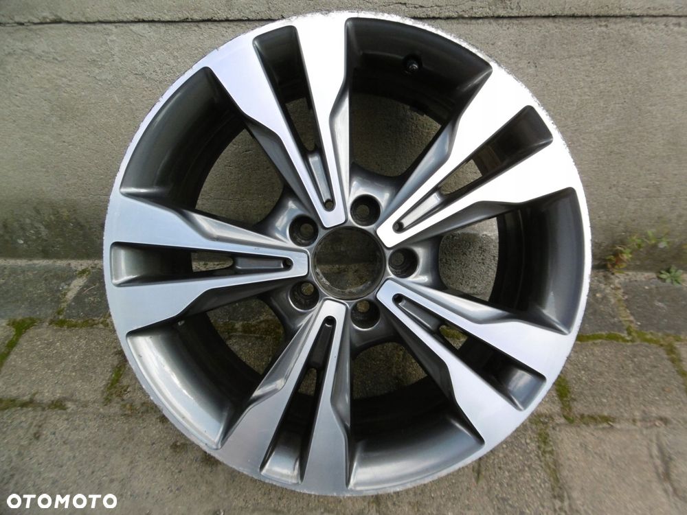 mercedes vito, v-klasa w447 - felga 7.5jx18h2 et52 5x112 - 1