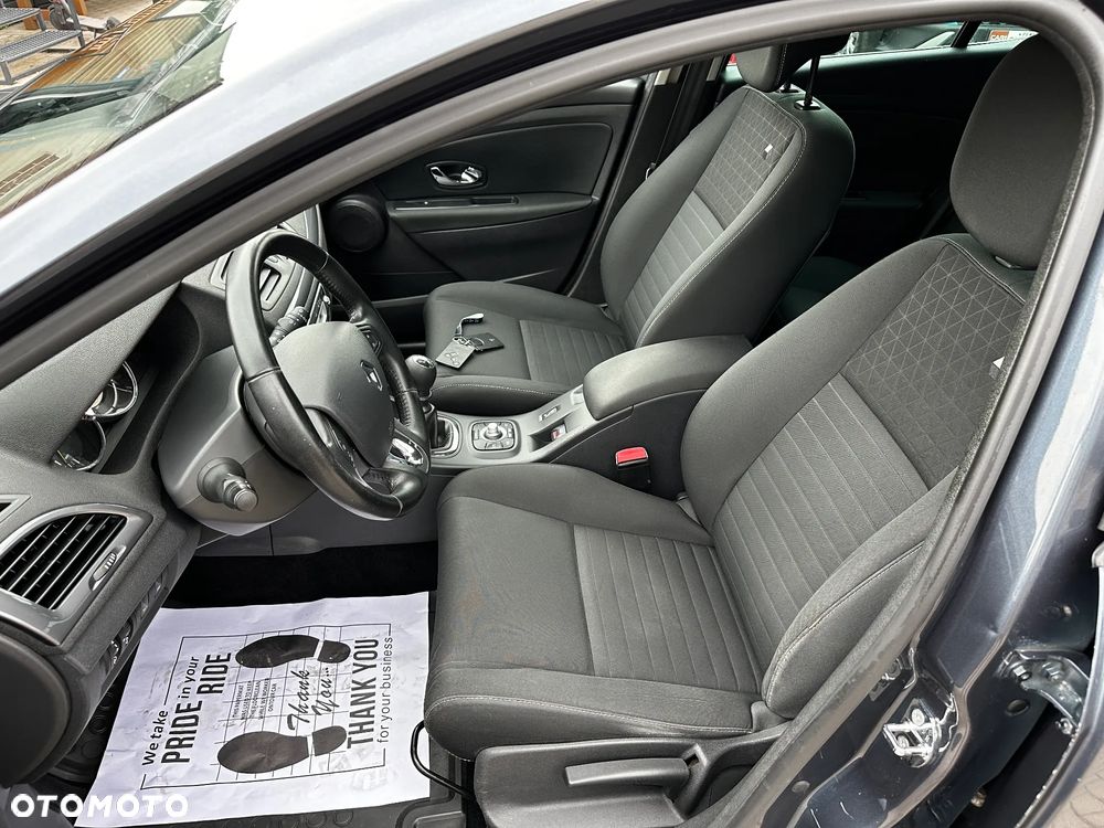Renault Megane - 30