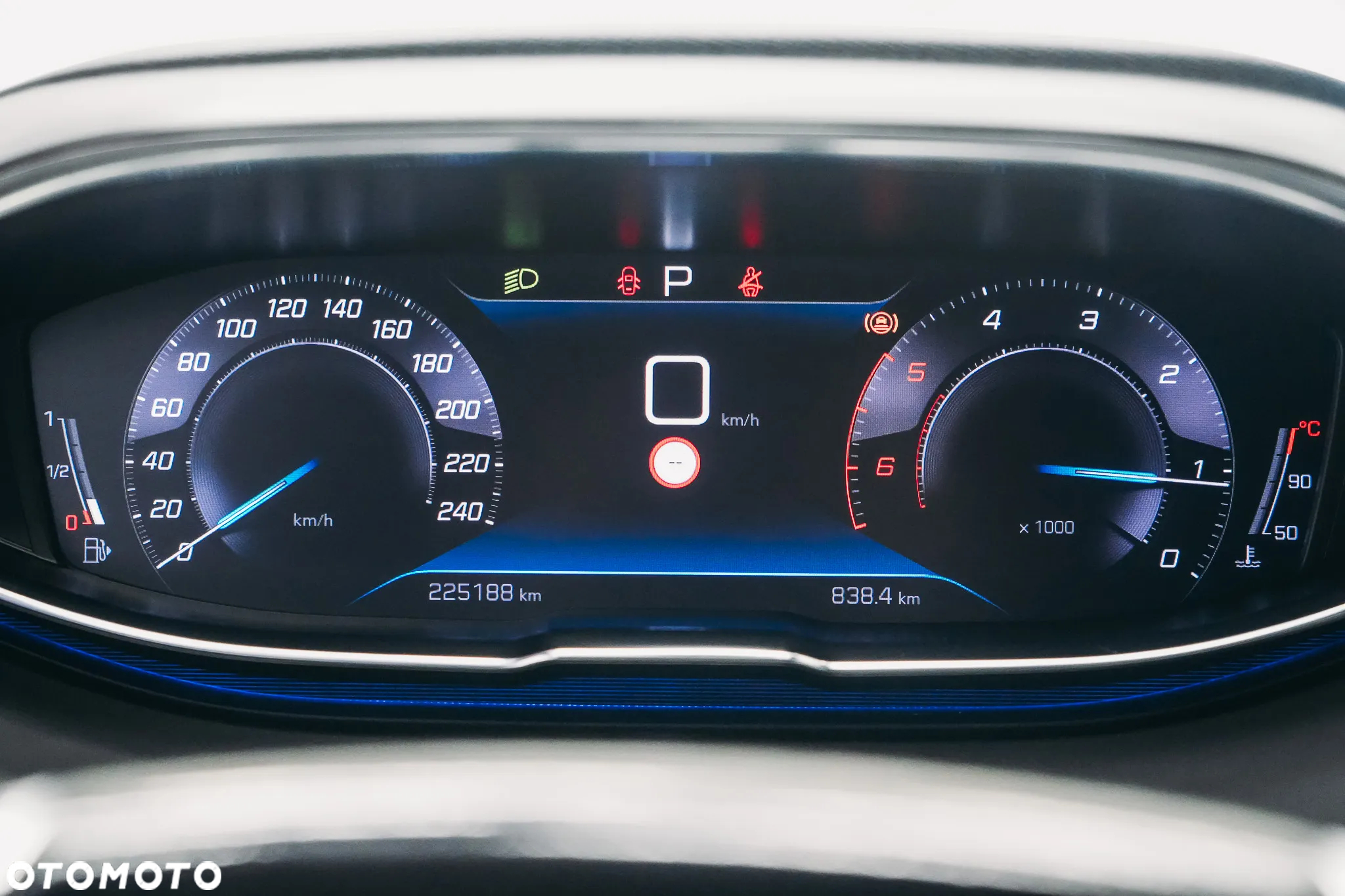 Peugeot 5008 BlueHDI 180 EAT8 GT - 25