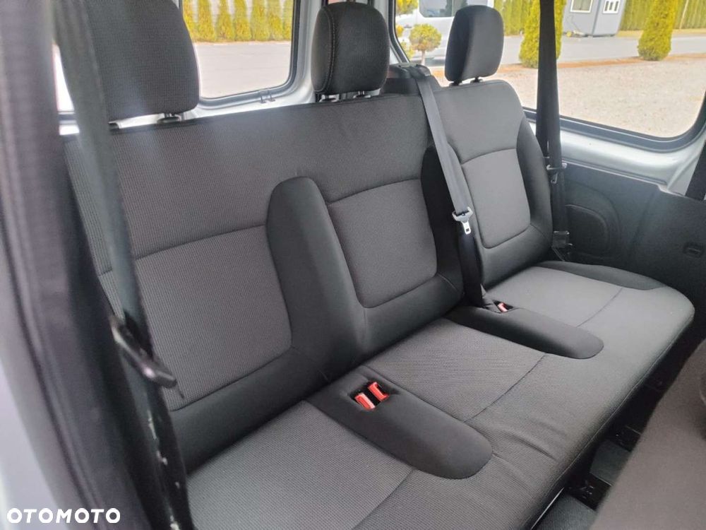 Renault Trafic - 12