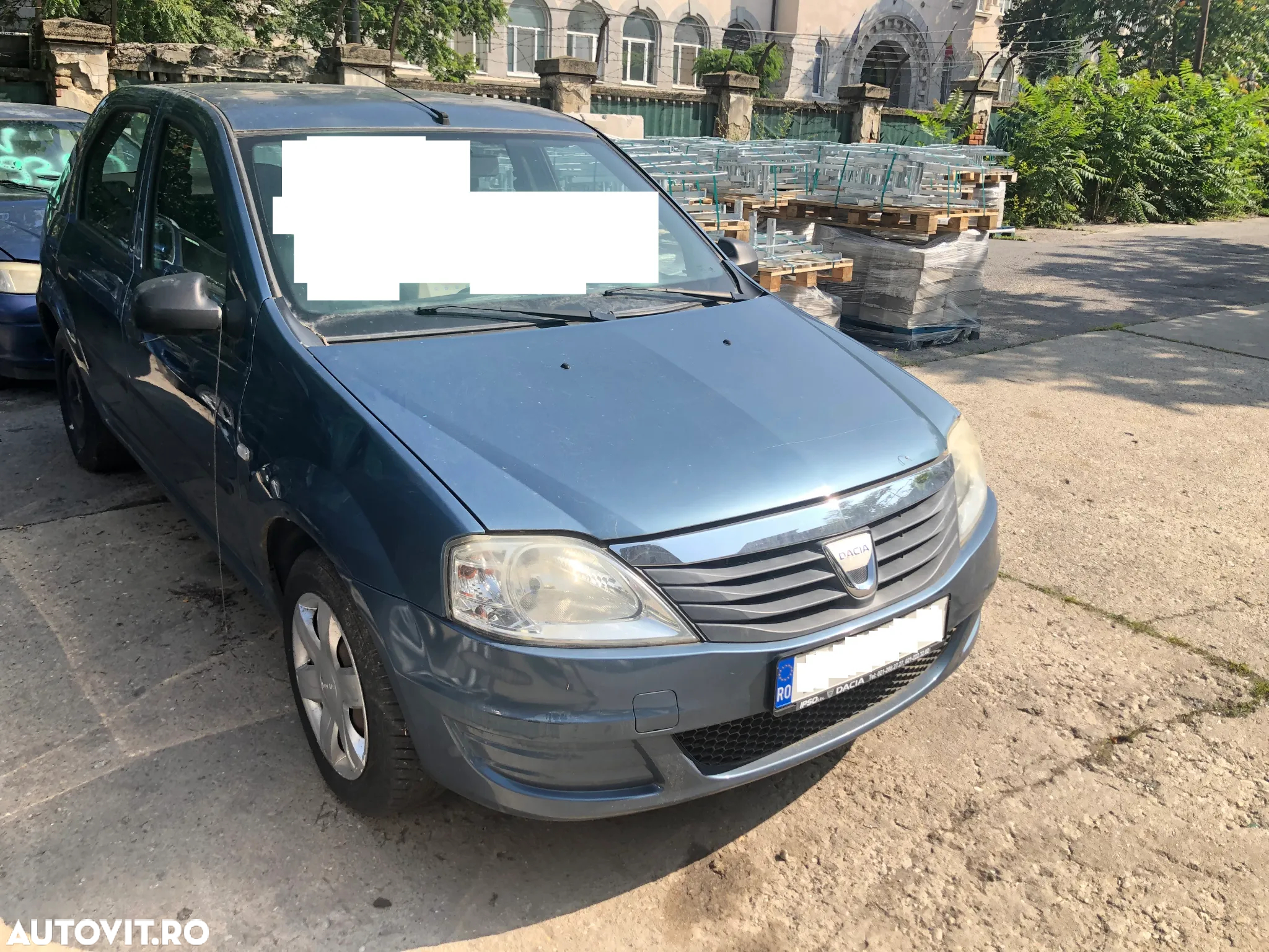 Dezmembrez Dacia Logan PH2 facelift 2011 1.4 benzina - 8