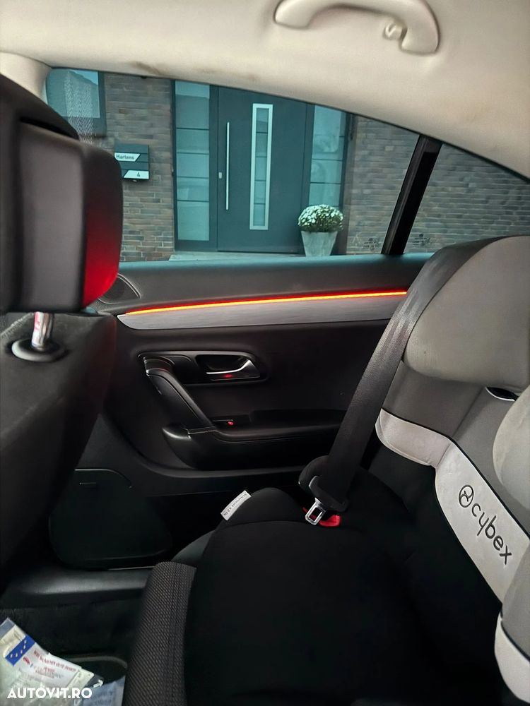 Volkswagen Passat CC 2.0 TDI BlueMotion Technology - 8