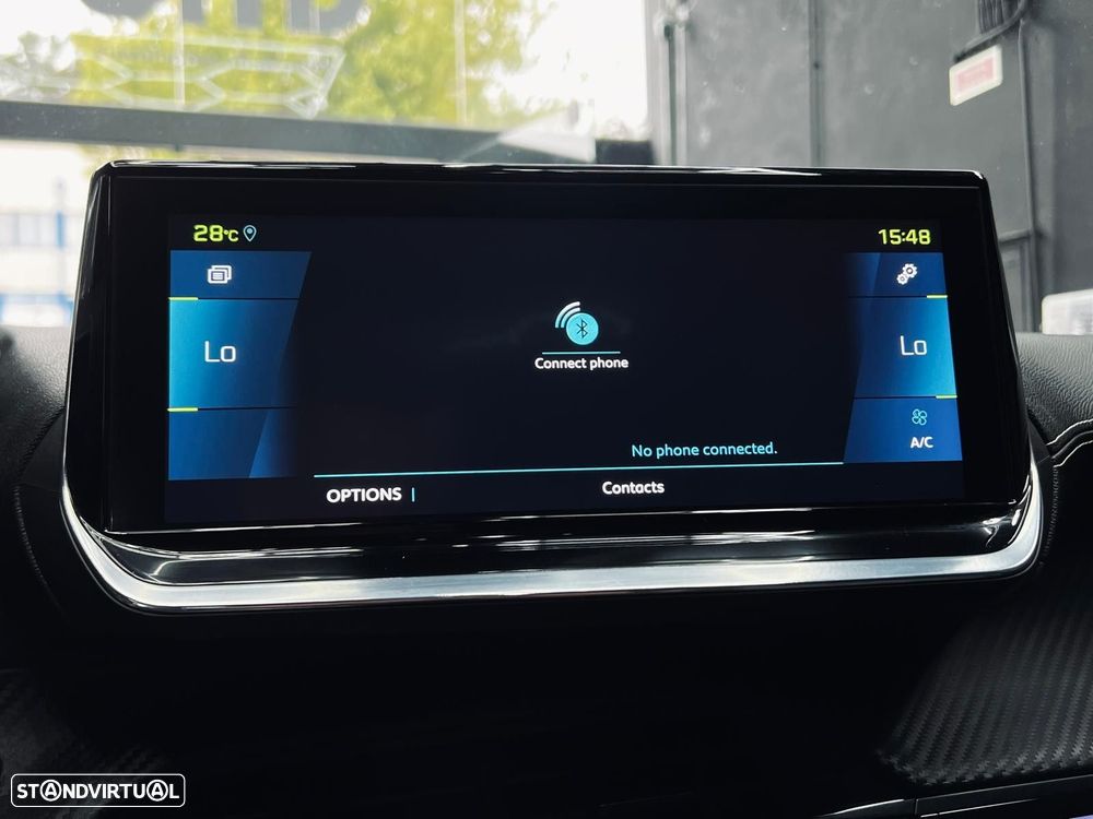 Peugeot e-2008 50 kWh GT - 29