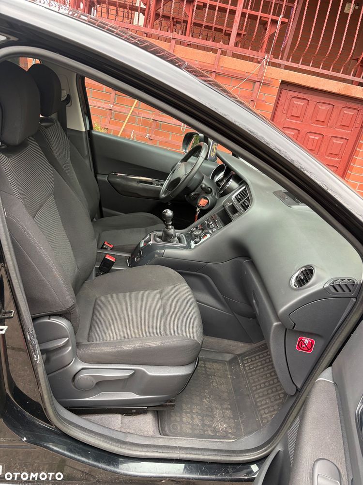 Peugeot 5008 - 9
