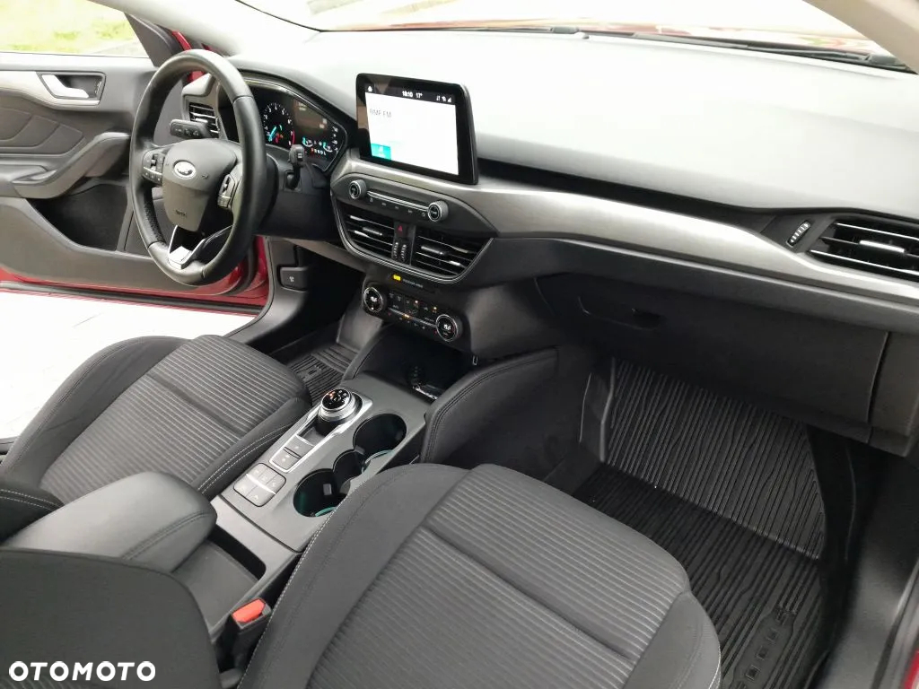 Ford Focus 1.5 EcoBoost Titanium X - 9