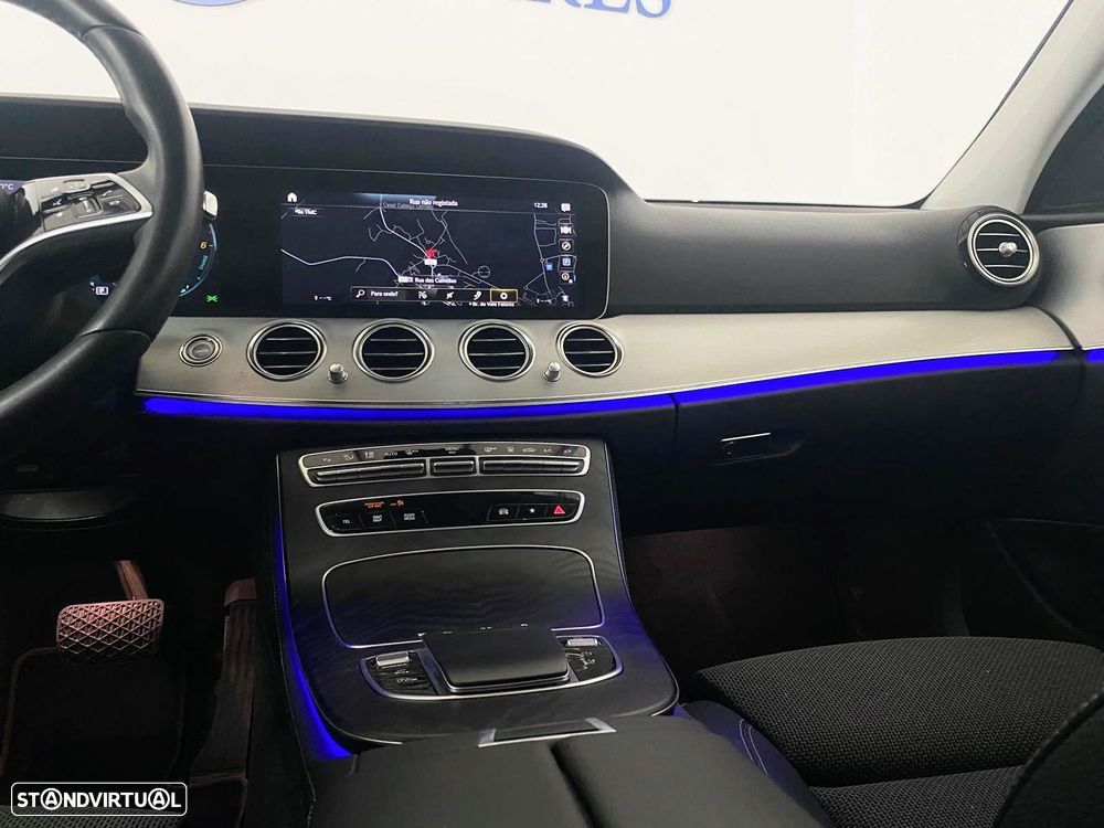 Mercedes-Benz E 300 de Avantgarde - 43