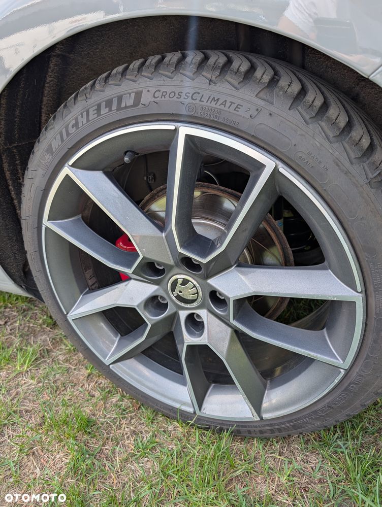 Skoda Octavia 2.0 TDI RS DSG - 14