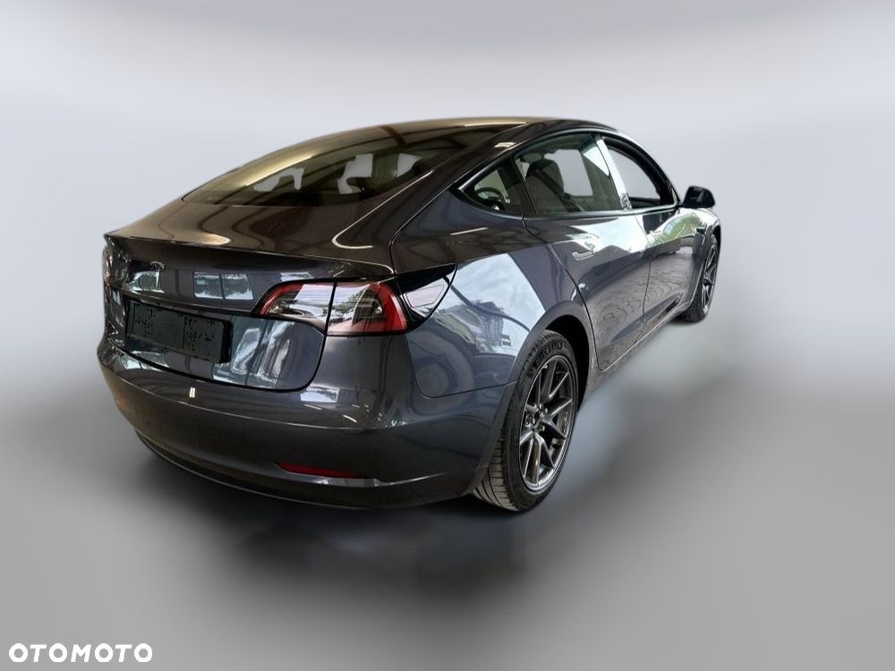 Tesla Model 3 Standard Reichweite Plus Hinterradantrieb - 6