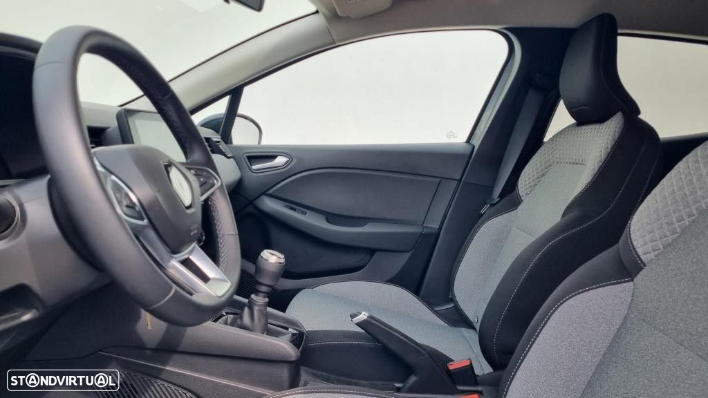 Renault Clio 1.0 TCe Evolution - 10