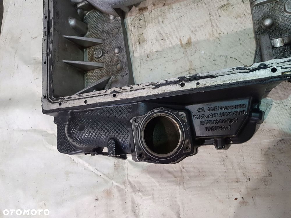 podstawa pokrywa miski olejowej man tgx tgs e6 - 15