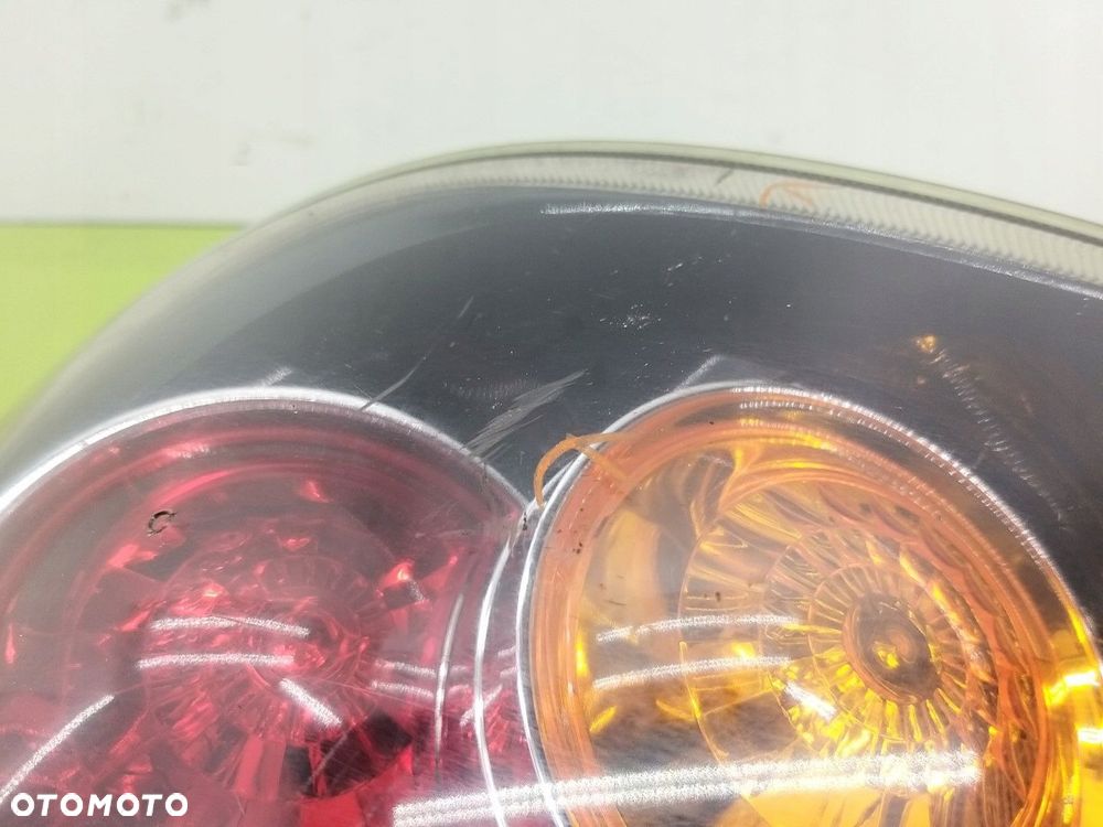 Lampa prawa tylna tył Mazda 3 I HATCHBACK 2003-2006 PRZED LIFT - 2