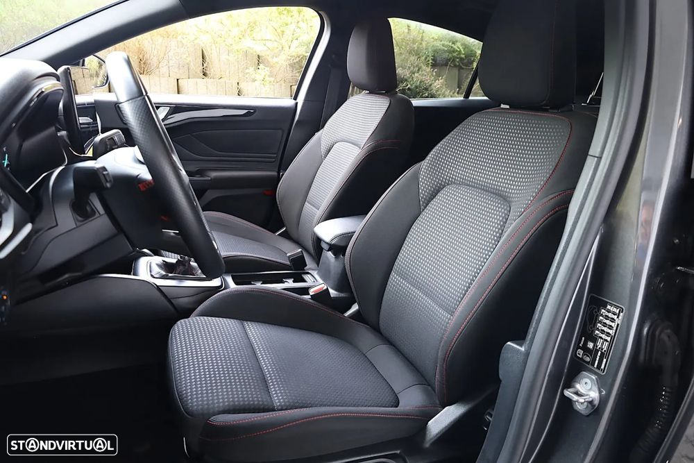 Ford Focus 1.0 EcoBoost MHEV ST-Line - 51