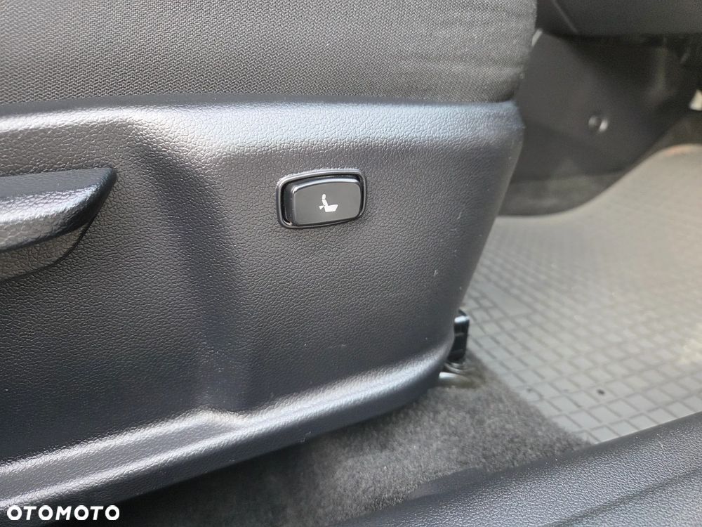 Kia Ceed 1.6 GDI ISG Platinum Edition - 21