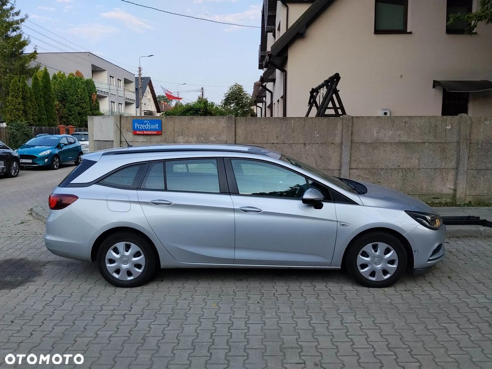 Opel Astra 1.6 CDTI Enjoy - 1