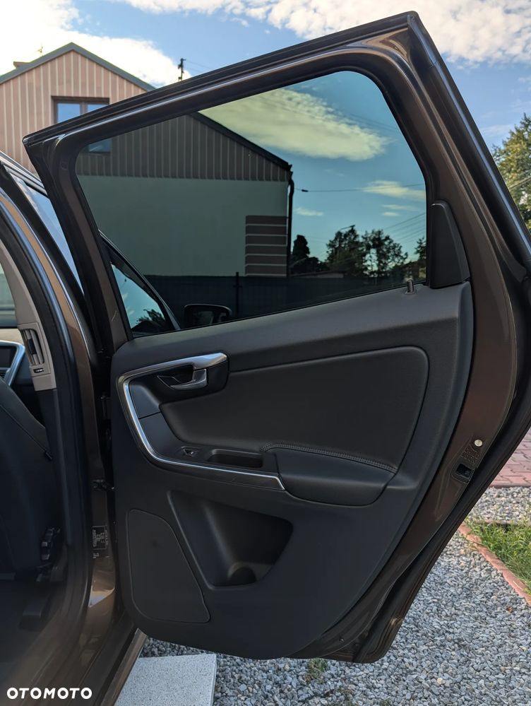 Volvo XC 60 T5 AWD Summum - 31